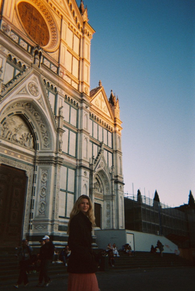 Friend of the house, photo 59